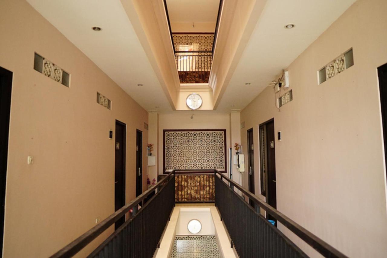 Audah Syariah Mitra Reddoorz Hotel