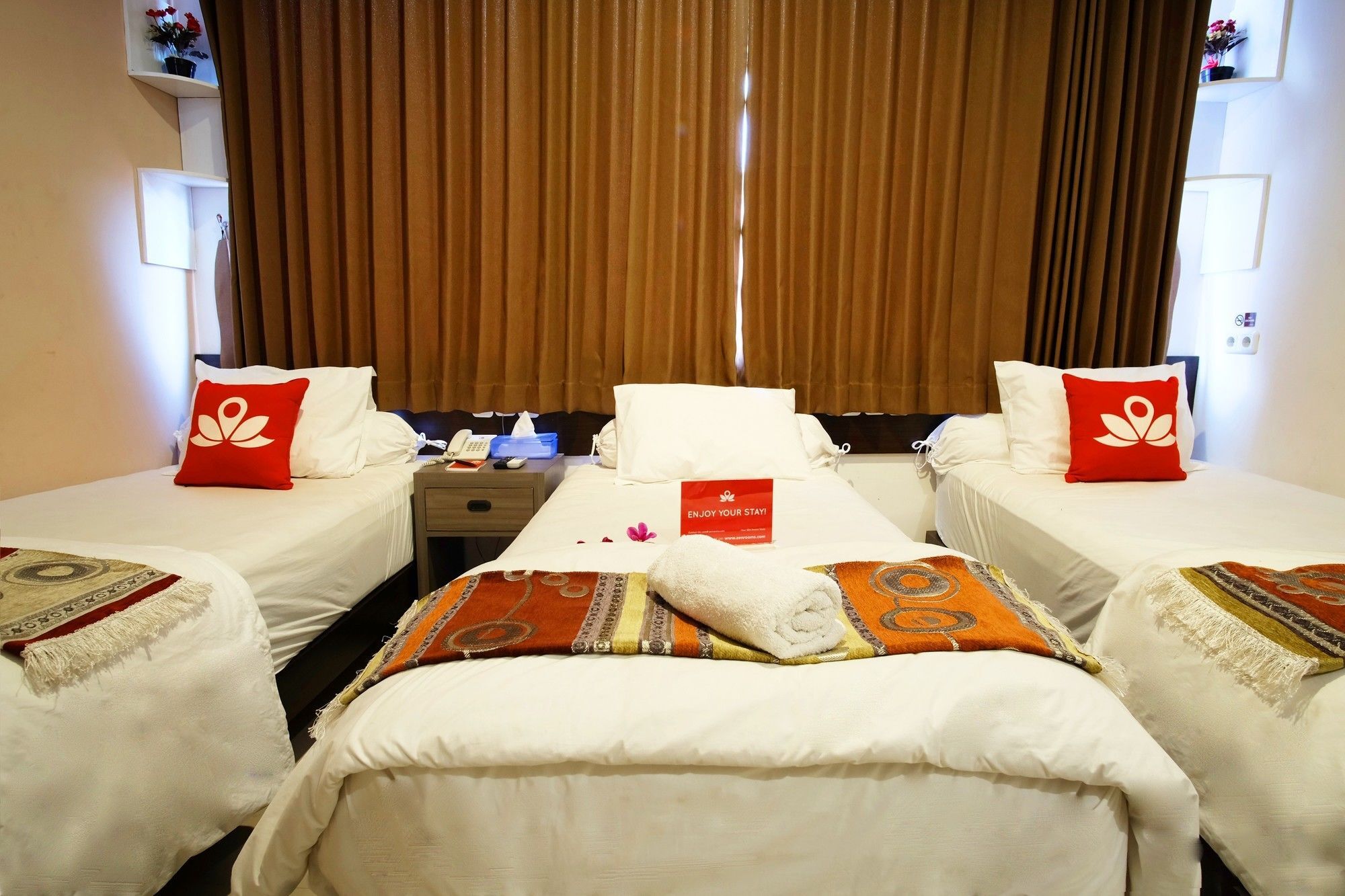 Hotel Audah Syariah Mitra Reddoorz Surabaya
